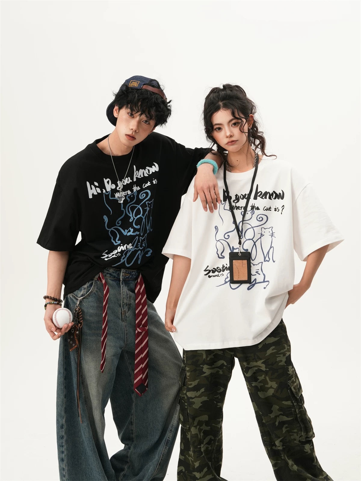 Unisex Hand-Painted Cat Graffiti T-shirt