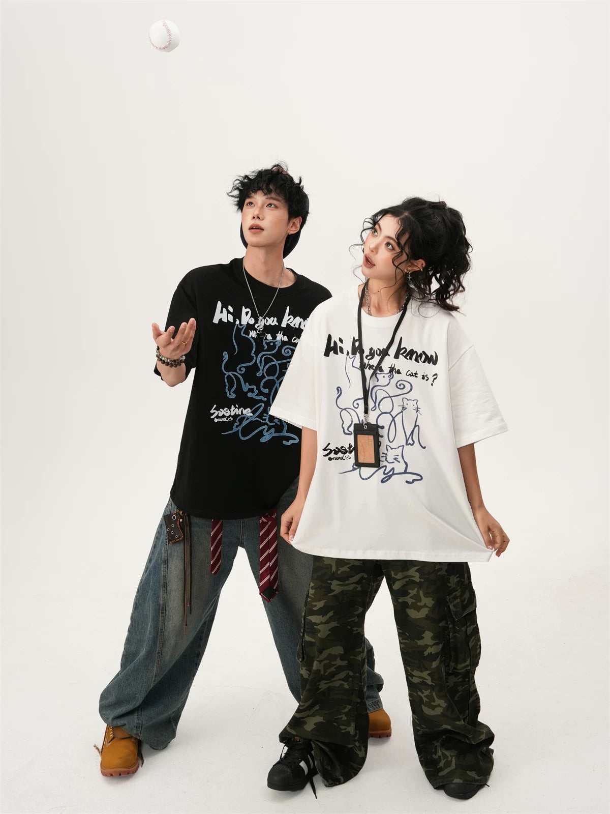 Unisex Hand-Painted Cat Graffiti T-shirt
