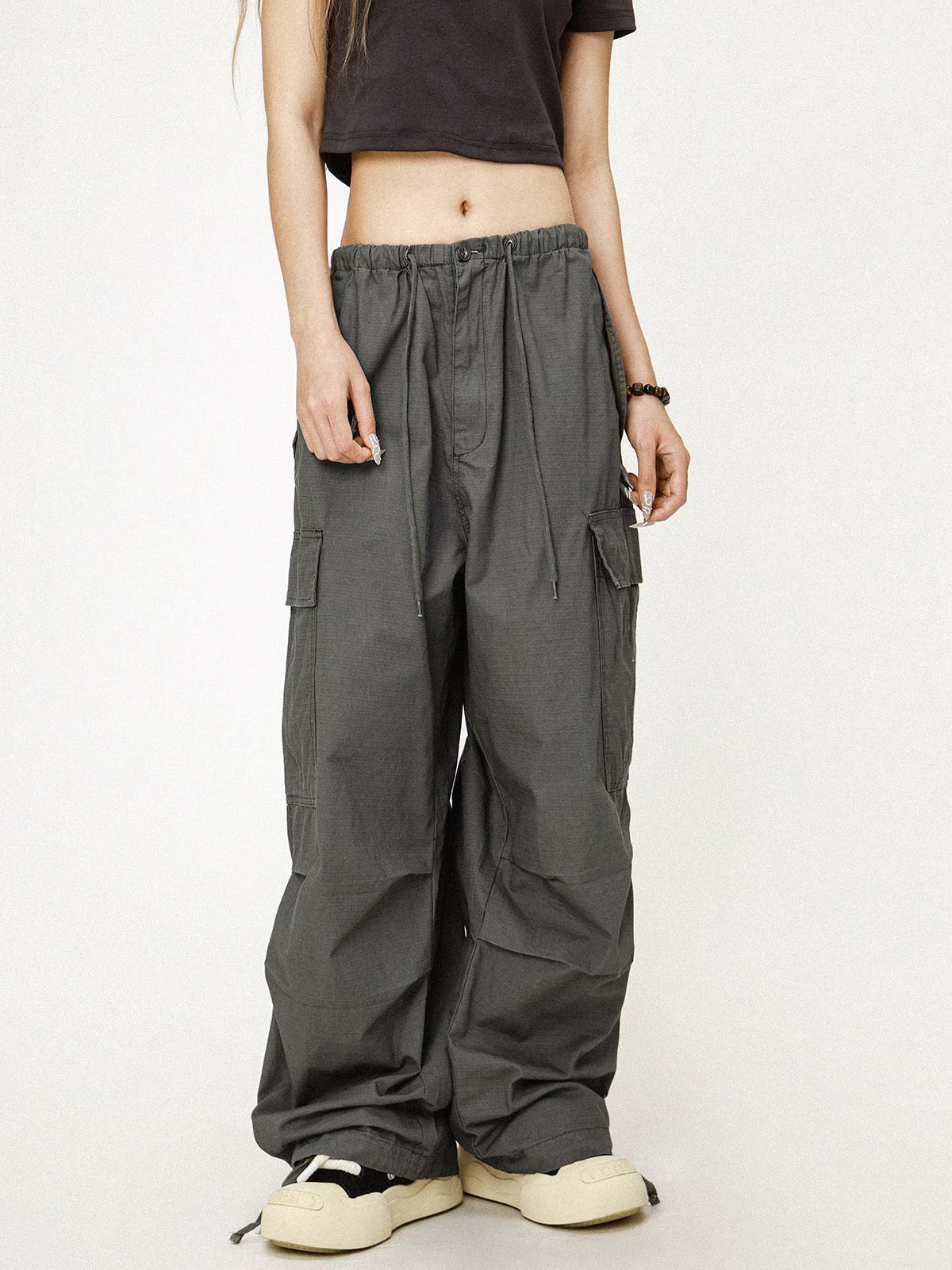 Women's Mid-Rise Straight-Leg Cargo Pants