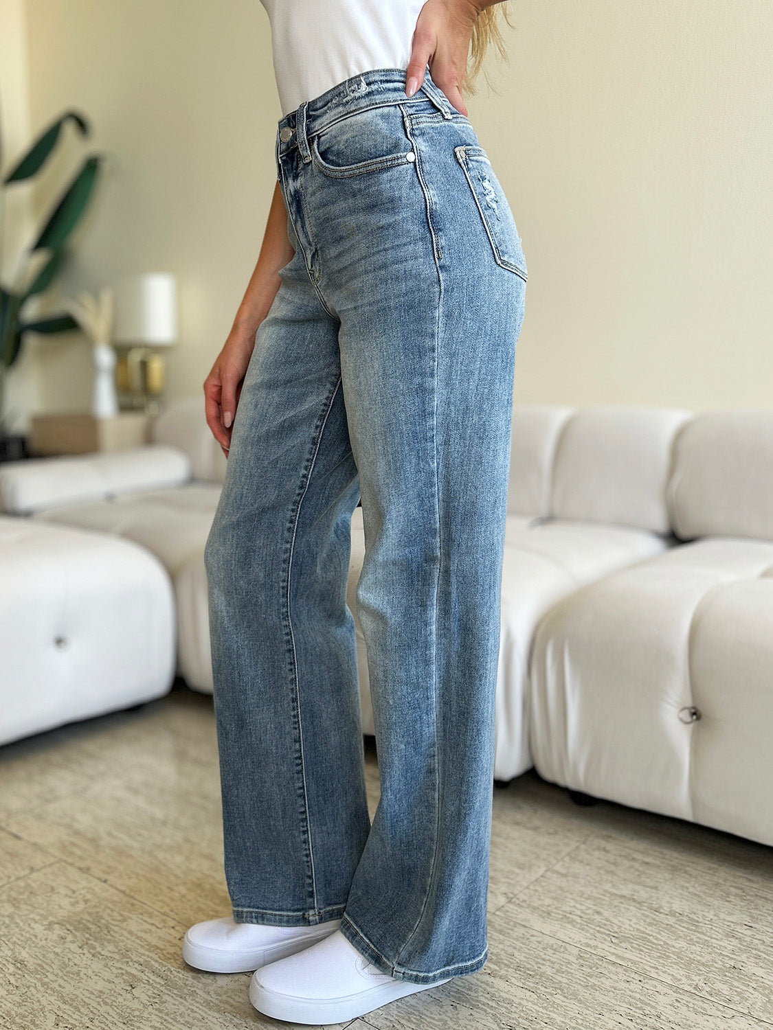 Judy Blue Full Size High Waist Straight Jeans - bllue yonders