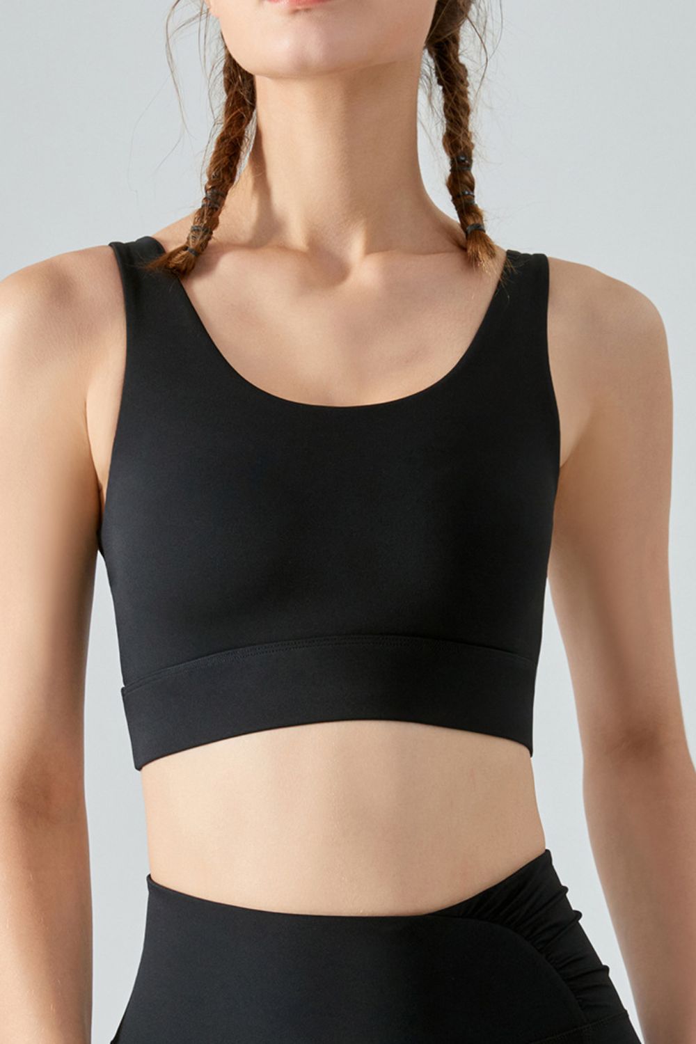 Faux Layered Twist Back Cutout Sports Bra Trendsi