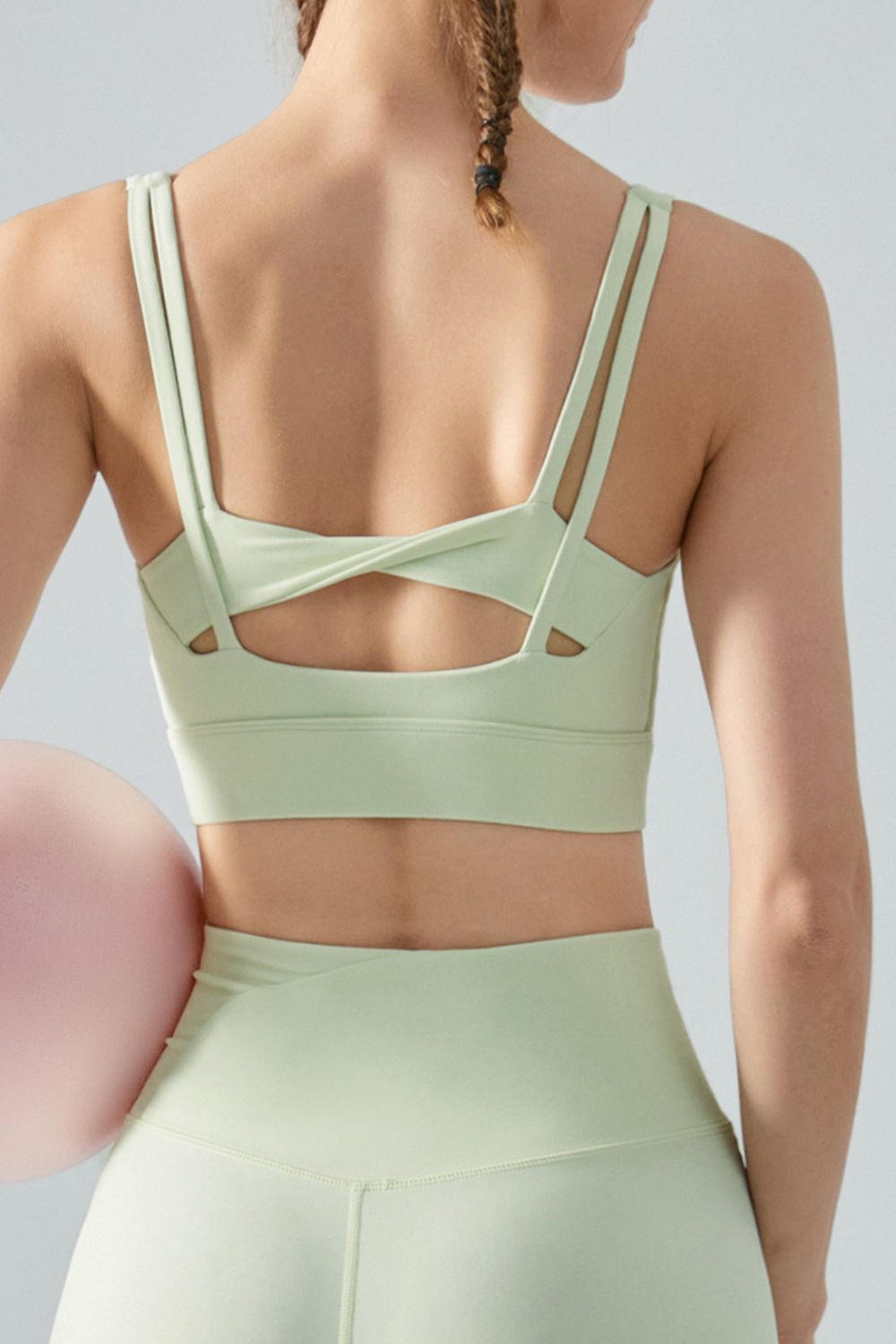 Faux Layered Twist Back Cutout Sports Bra Trendsi