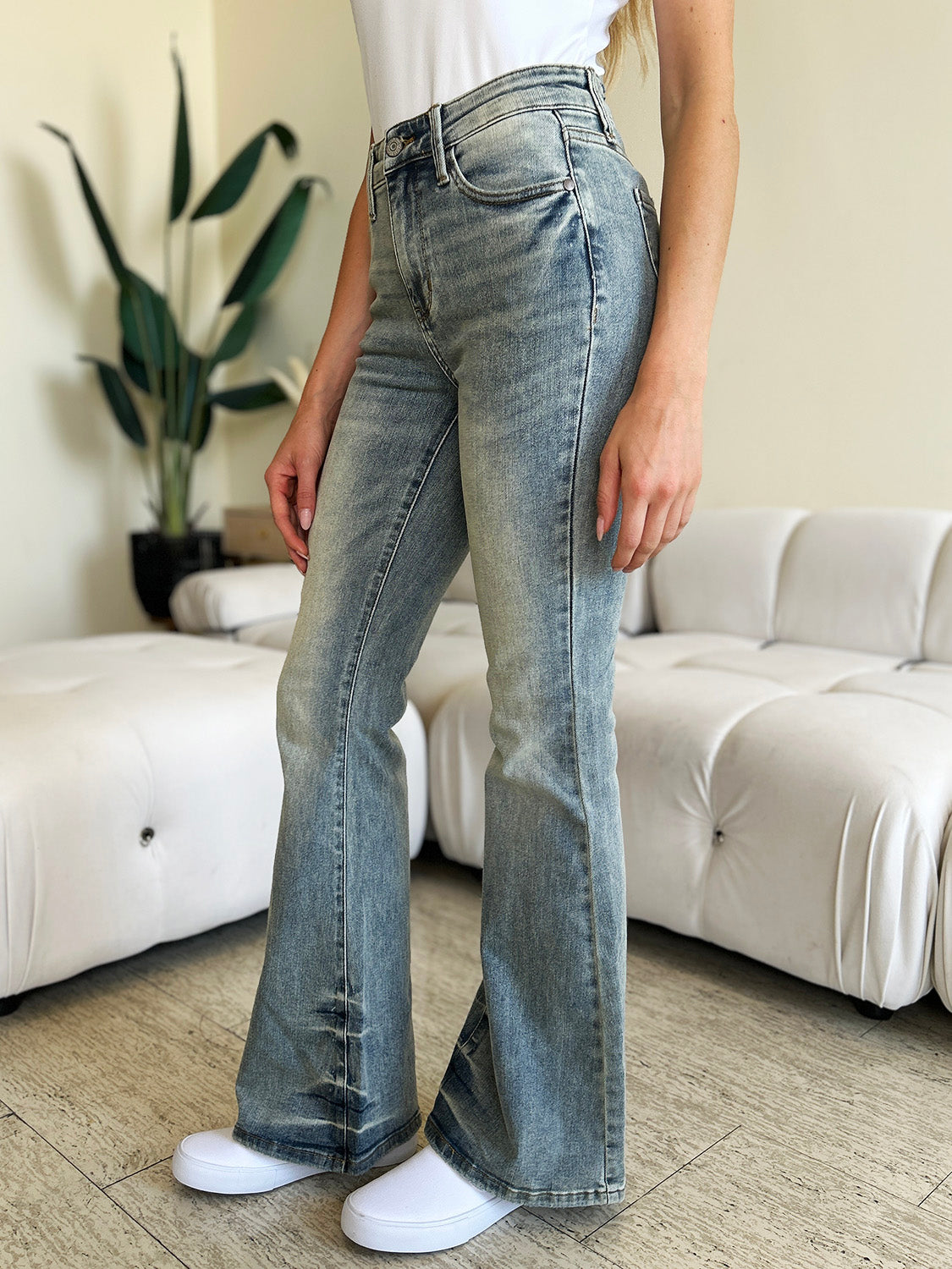 Judy Blue Full Size High Waist Flare Jeans - bllue yonders