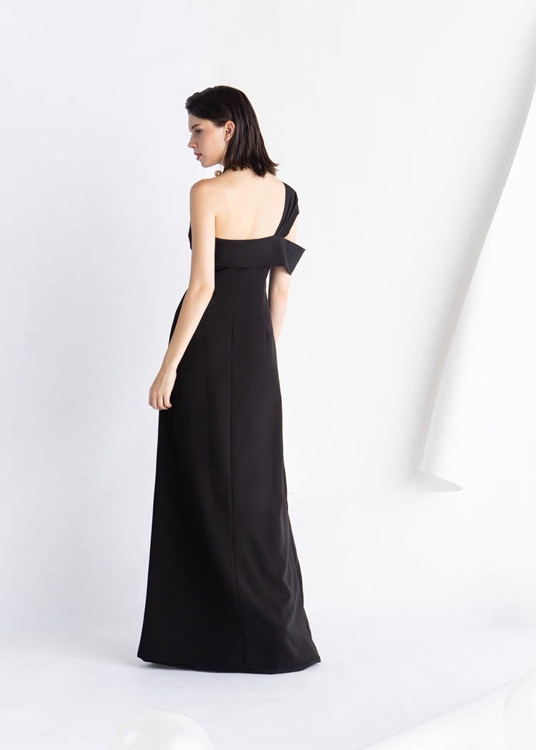 Elegant One-Shoulder Slit Maxi Dress