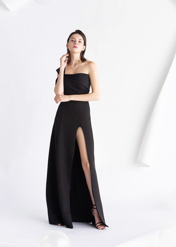 Elegant One-Shoulder Slit Maxi Dress