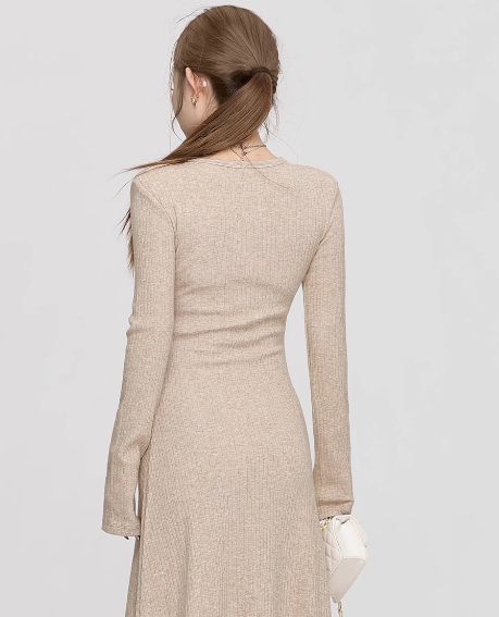 Elegant Knitted Long Sleeve Waist Skirt – Fall/Winter 2024 Collection