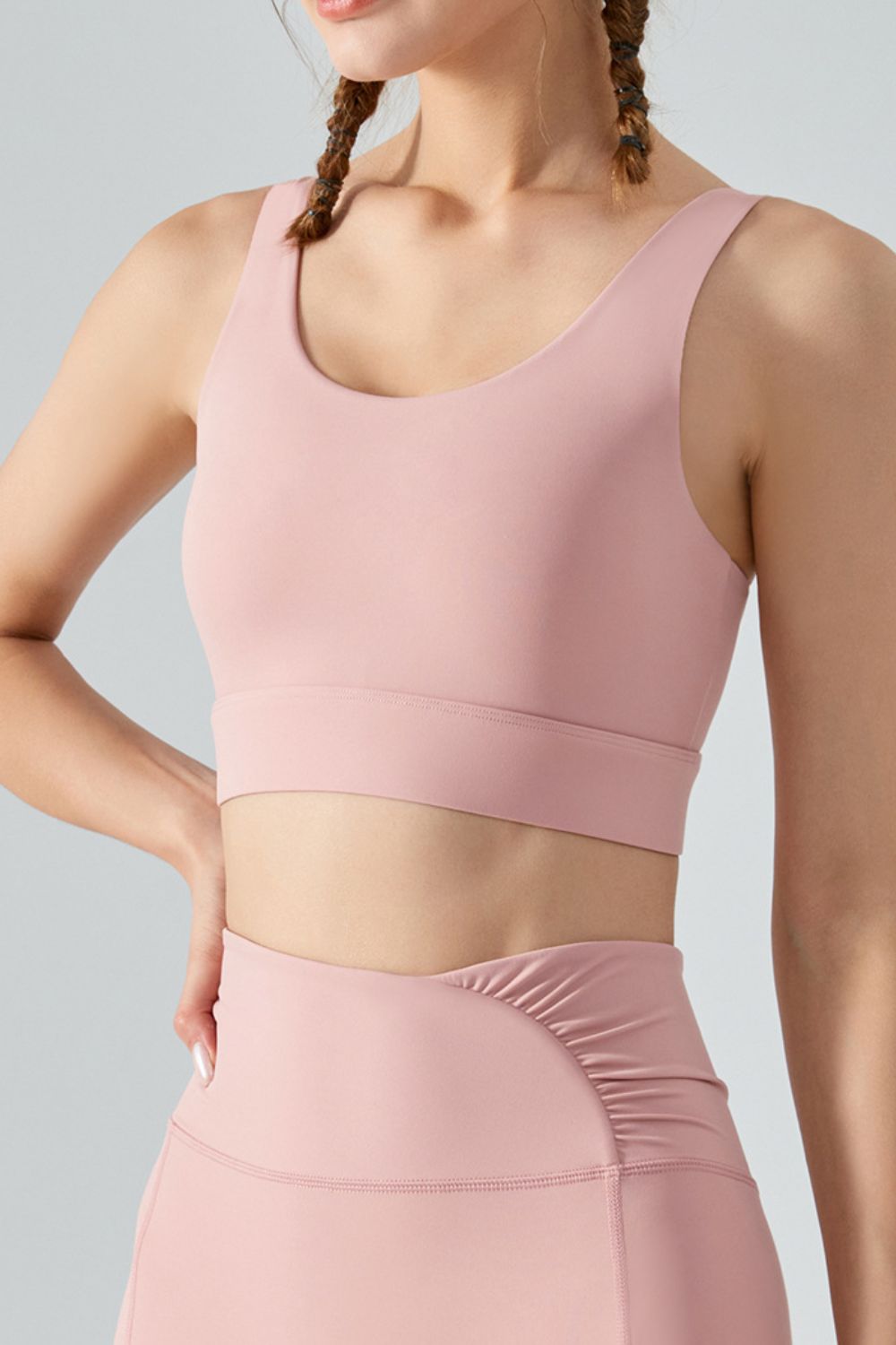 Faux Layered Twist Back Cutout Sports Bra Trendsi